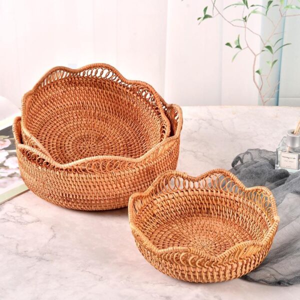 rổ mây viền hoa