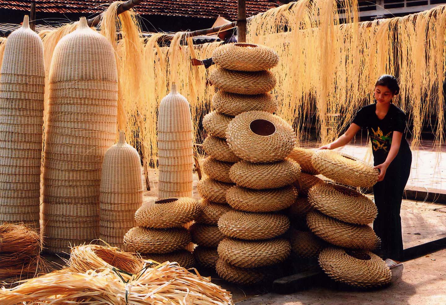 Khám phá 7 làng nghề mây tre đan nổi tiếng nhất Việt Nam